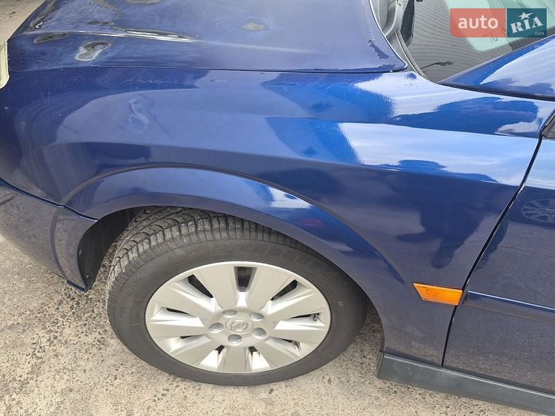Седан Opel Vectra 2003 в Киеве