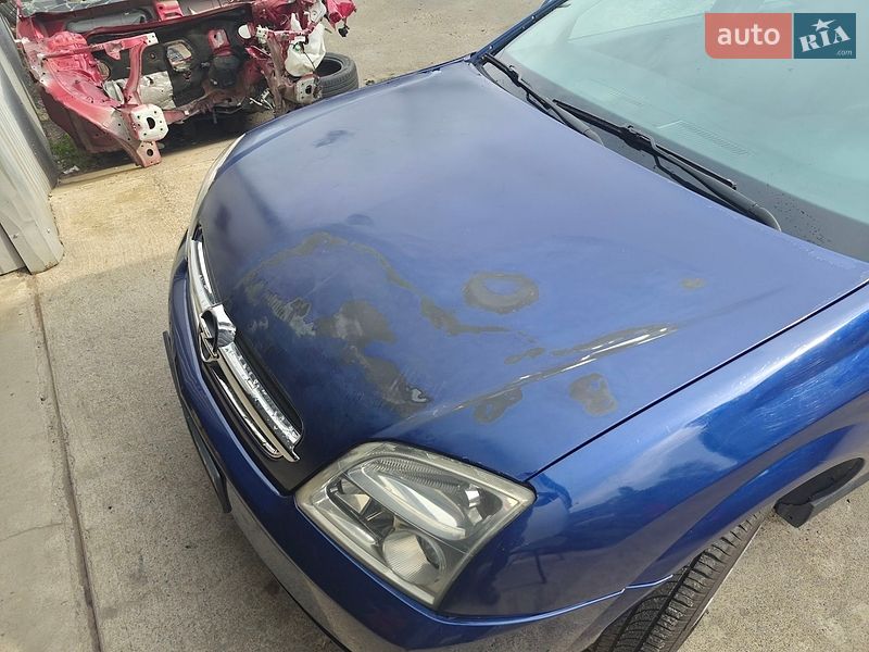 Седан Opel Vectra 2003 в Киеве