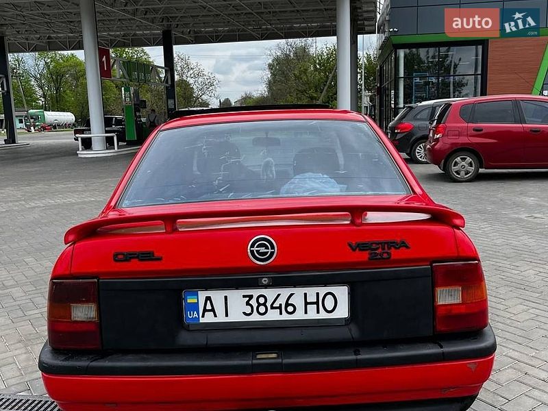 Седан Opel Vectra 1990 в Гайвороне