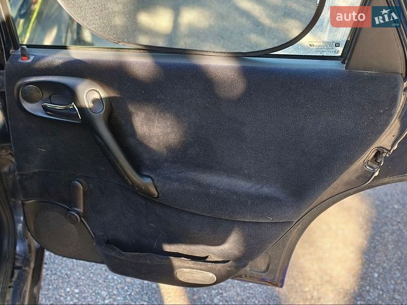 Седан Opel Vectra 2000 в Днепре