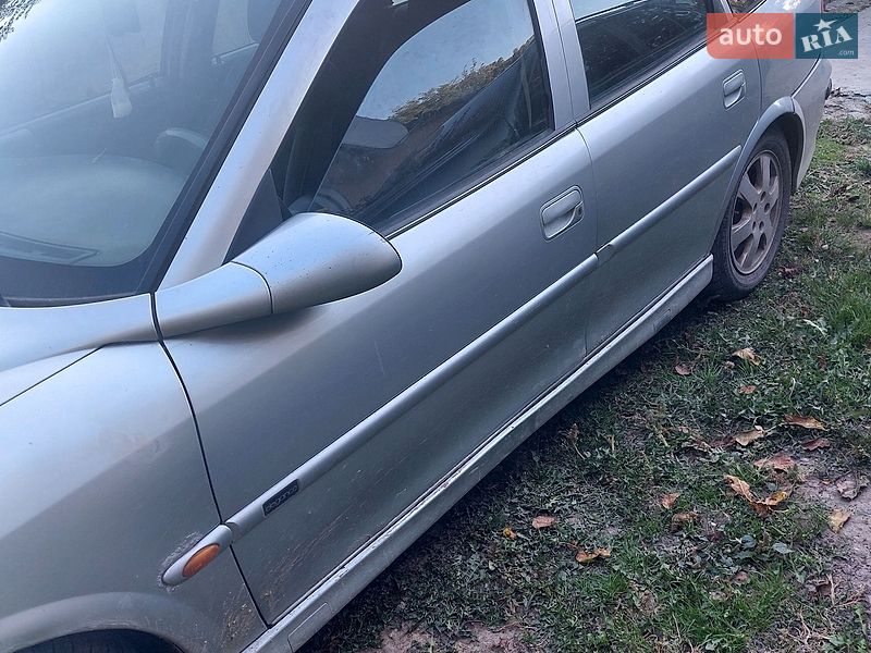 Ліфтбек Opel Vectra 2000 в Немирові