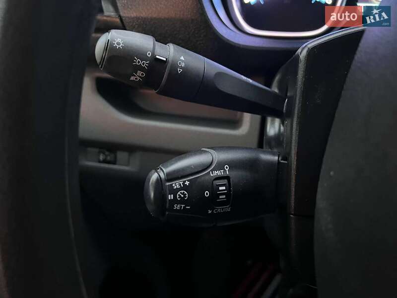 Мінівен Opel Vivaro-e 2020 в Львові