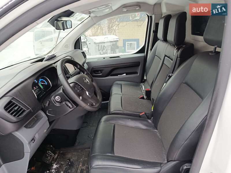 Грузовой фургон Opel Vivaro-e 2021 в Киеве