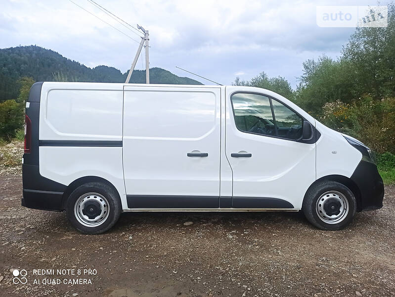 Opel Vivaro груз.