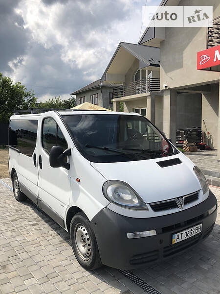 Opel vivaro пассажирский