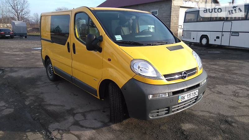 Мінівен Opel Vivaro 2004 в Володимирці