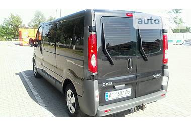 Грузопассажирский фургон Opel Vivaro 2011 в Коломые