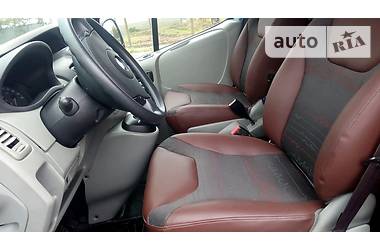 Грузопассажирский фургон Opel Vivaro 2012 в Стрые