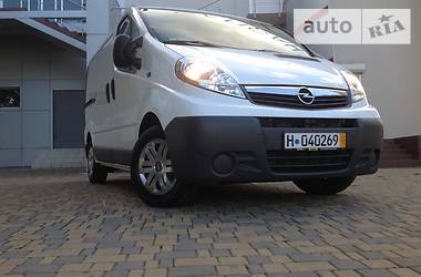 Грузопассажирский фургон Opel Vivaro 2013 в Одессе