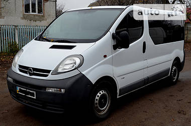 Минивэн Opel Vivaro 2002 в Староконстантинове