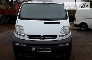 Минивэн Opel Vivaro 2002 в Староконстантинове