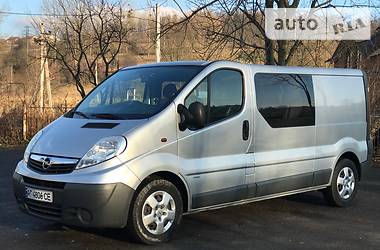 Opel Vivaro 2011