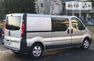 Минивэн Opel Vivaro 2011 в 