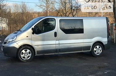 Минивэн Opel Vivaro 2011 в 