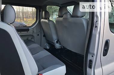 Минивэн Opel Vivaro 2011 в 