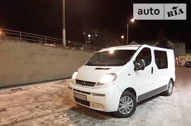 Седан Opel Vivaro 2001 в Краматорске