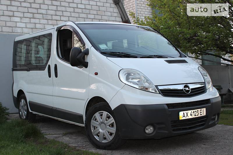 Минивэн Opel Vivaro 2007 в Змиеве