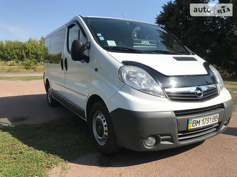 Мінівен Opel Vivaro 2007 в Бурині
