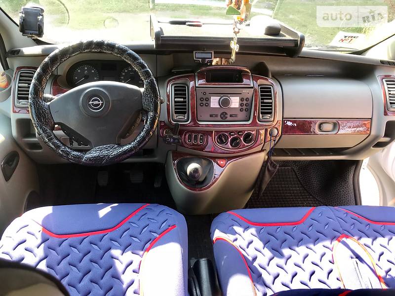 Мінівен Opel Vivaro 2007 в Бурині
