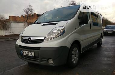 Минивэн Opel Vivaro 2015 в Ровно