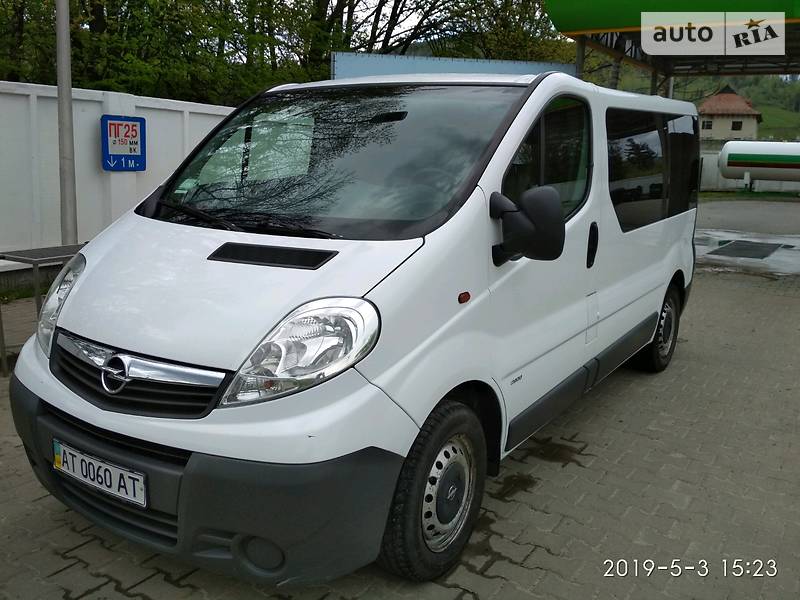 Мінівен Opel Vivaro 2010 в Яремчі