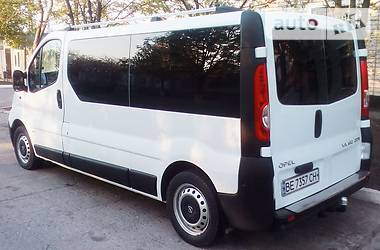 Минивэн Opel Vivaro 2012 в 