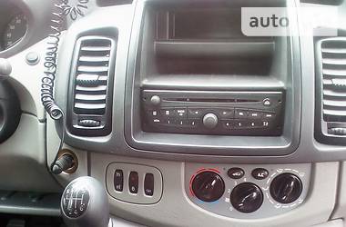 Минивэн Opel Vivaro 2012 в 