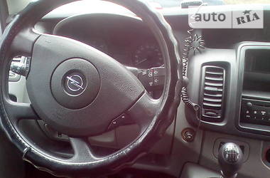 Минивэн Opel Vivaro 2012 в 