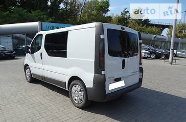 Вантажопасажирський фургон Opel Vivaro 2003 в 