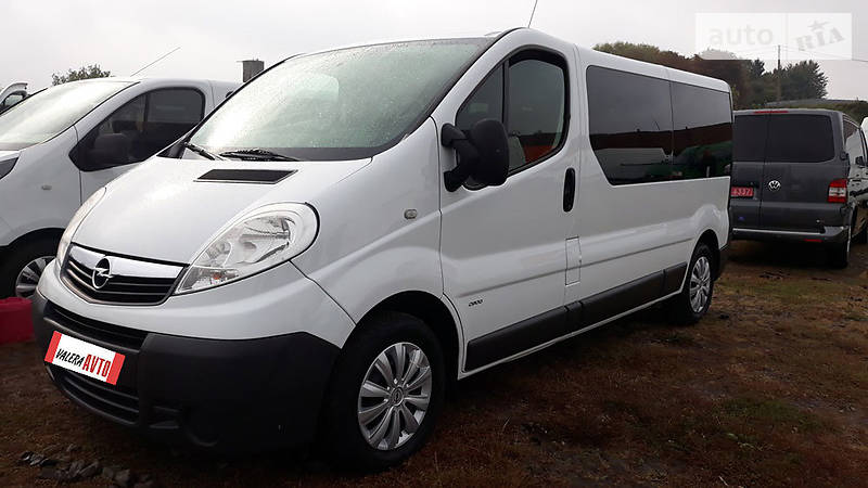 Минивэн Opel Vivaro 2014 в Ровно