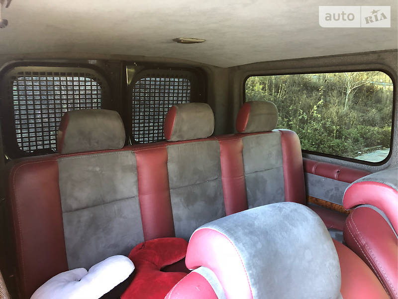 Грузопассажирский фургон Opel Vivaro 2009 в Тернополе
