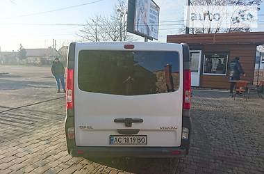 Мінівен Opel Vivaro 2010 в 