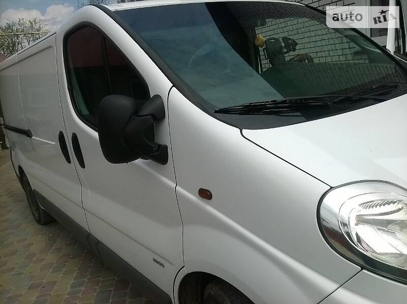 Грузопассажирский фургон Opel Vivaro 2012 в Тернополе