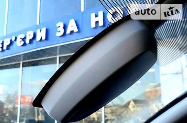 Вантажопасажирський фургон Opel Vivaro 2016 в 