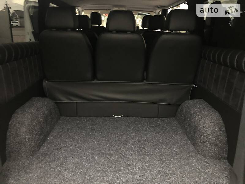 Вантажопасажирський фургон Opel Vivaro 2016 в Береговому