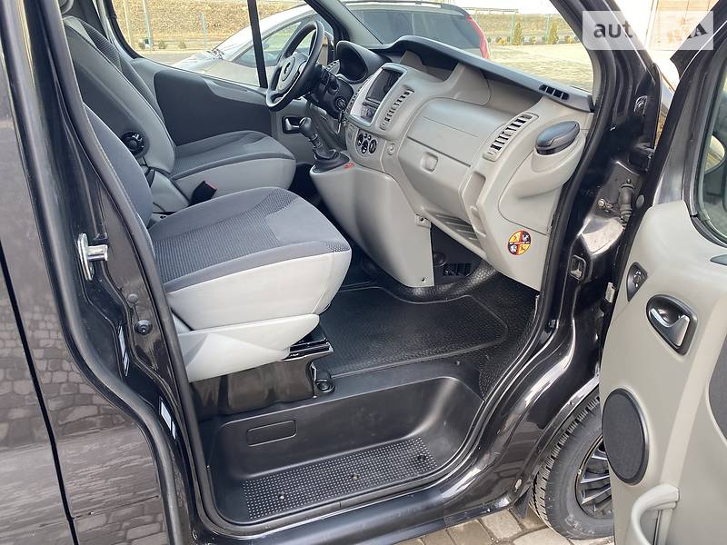 Універсал Opel Vivaro 2010 в Старокостянтинові