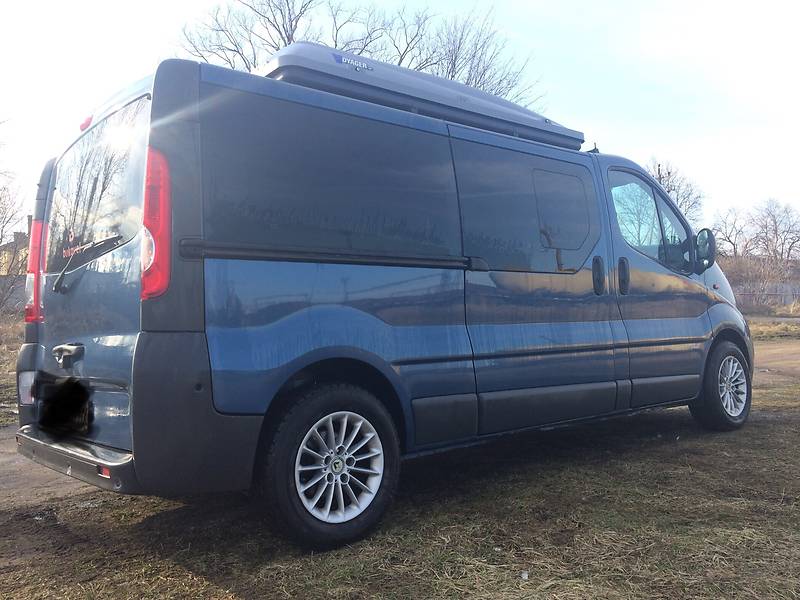 Грузопассажирский фургон Opel Vivaro 2009 в Львове