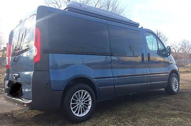 Вантажопасажирський фургон Opel Vivaro 2009 в 