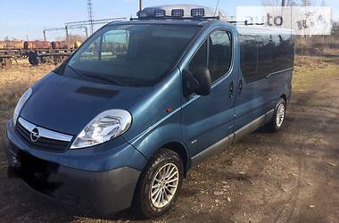 Вантажопасажирський фургон Opel Vivaro 2009 в 