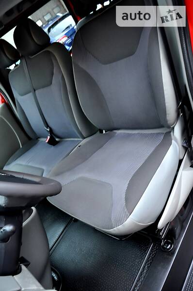 Мінівен Opel Vivaro 2008 в Львові