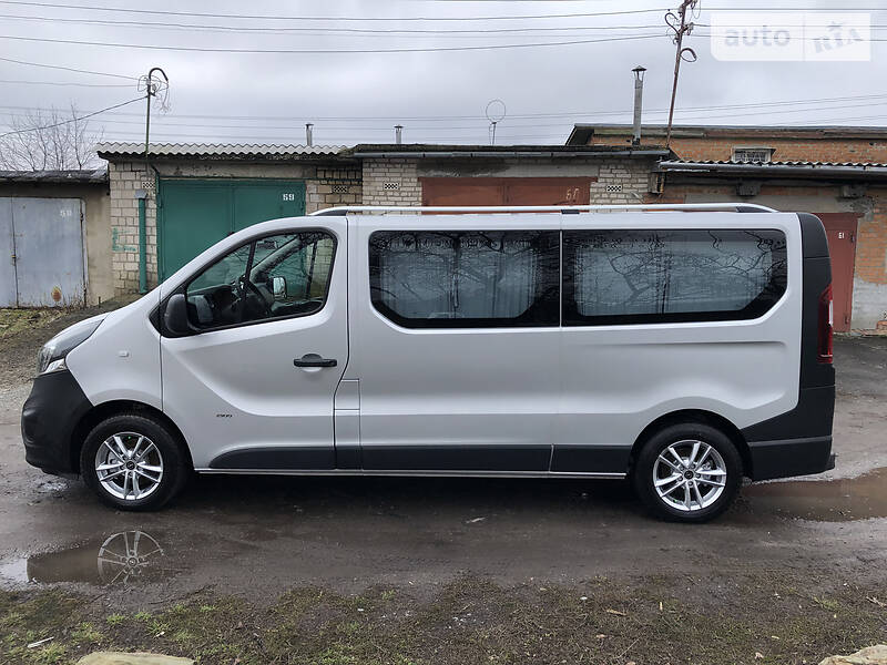 Мінівен Opel Vivaro 2015 в Козятині