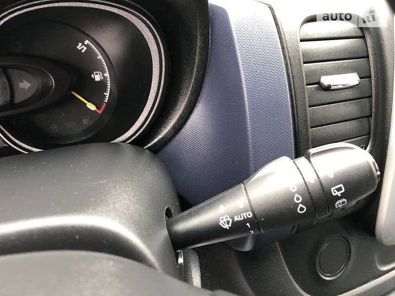 Мінівен Opel Vivaro 2015 в Козятині