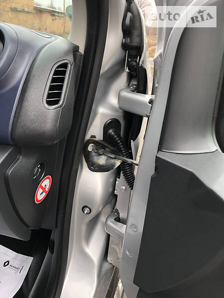 Мінівен Opel Vivaro 2015 в Козятині