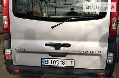 Грузопассажирский фургон Opel Vivaro 2014 в Одессе