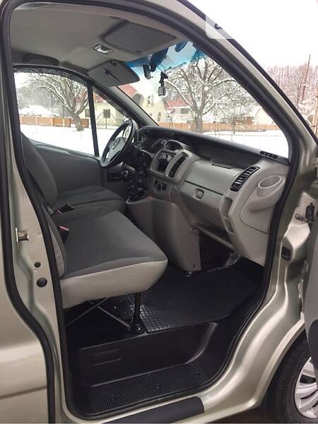 Грузопассажирский фургон Opel Vivaro 2009 в Коломые