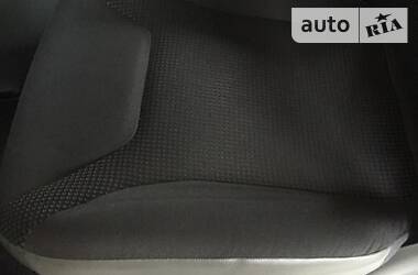 Вантажопасажирський фургон Opel Vivaro 2009 в 