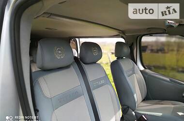 Вантажопасажирський фургон Opel Vivaro 2006 в 