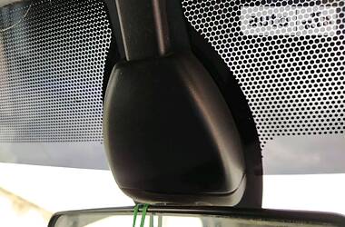 Вантажопасажирський фургон Opel Vivaro 2010 в 
