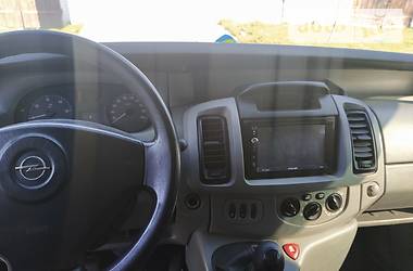 Вантажопасажирський фургон Opel Vivaro 2006 в 