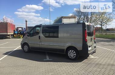 Вантажопасажирський фургон Opel Vivaro 2009 в 